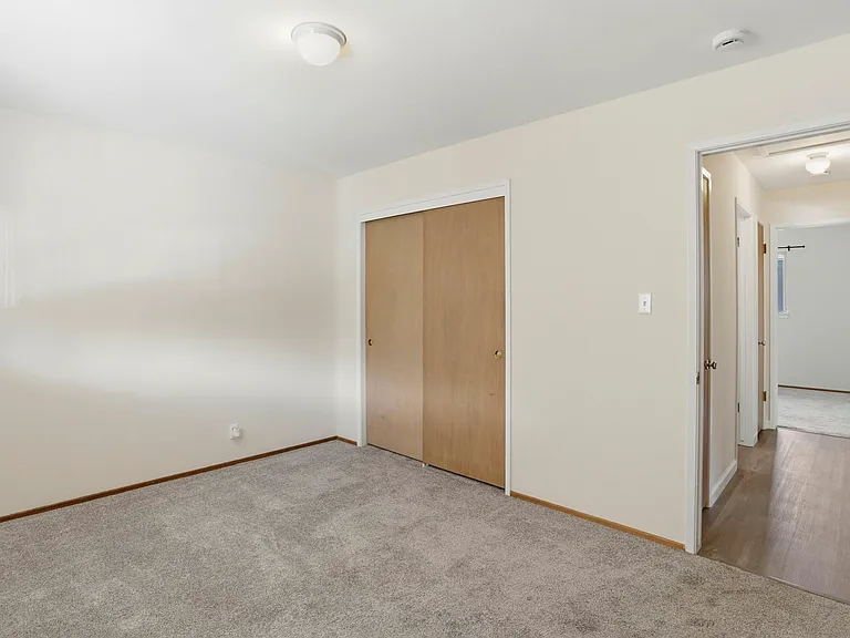 2105 Royal Dr #1 — Photo 11