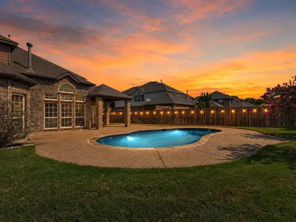 813 Wren Ct, Forney, TX 75126
