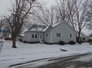 210 W 2nd St, Beckemeyer, IL 62219