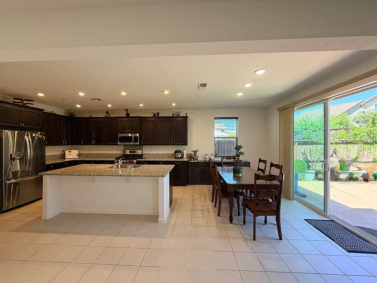 3410 Foothill Pine Ct — Photo 6