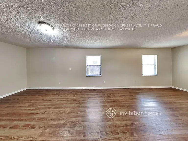 1881 N Lake Eloise Dr — Photo 4