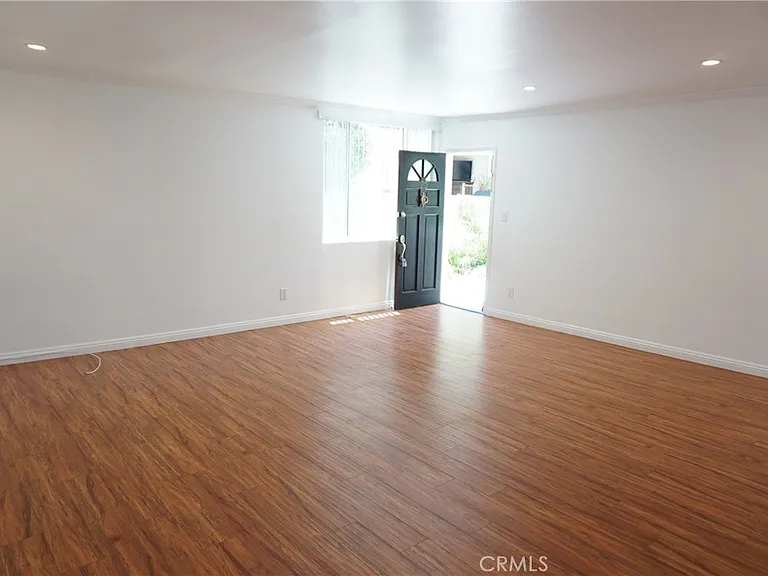 4610 Densmore Ave #20 — Photo 4