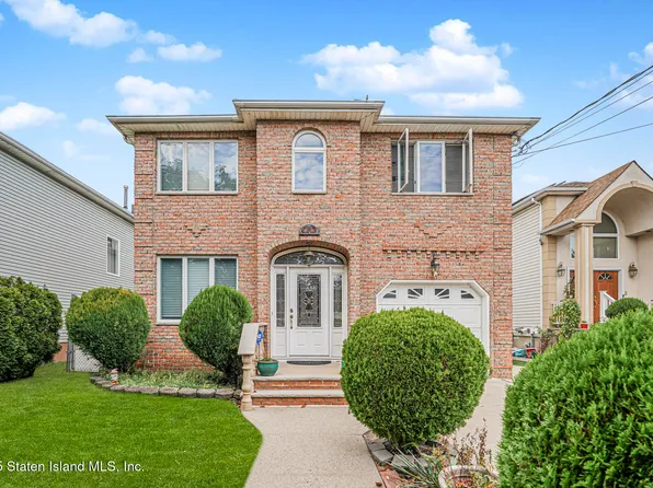 39 Selkirk St, Staten Island, NY 10309