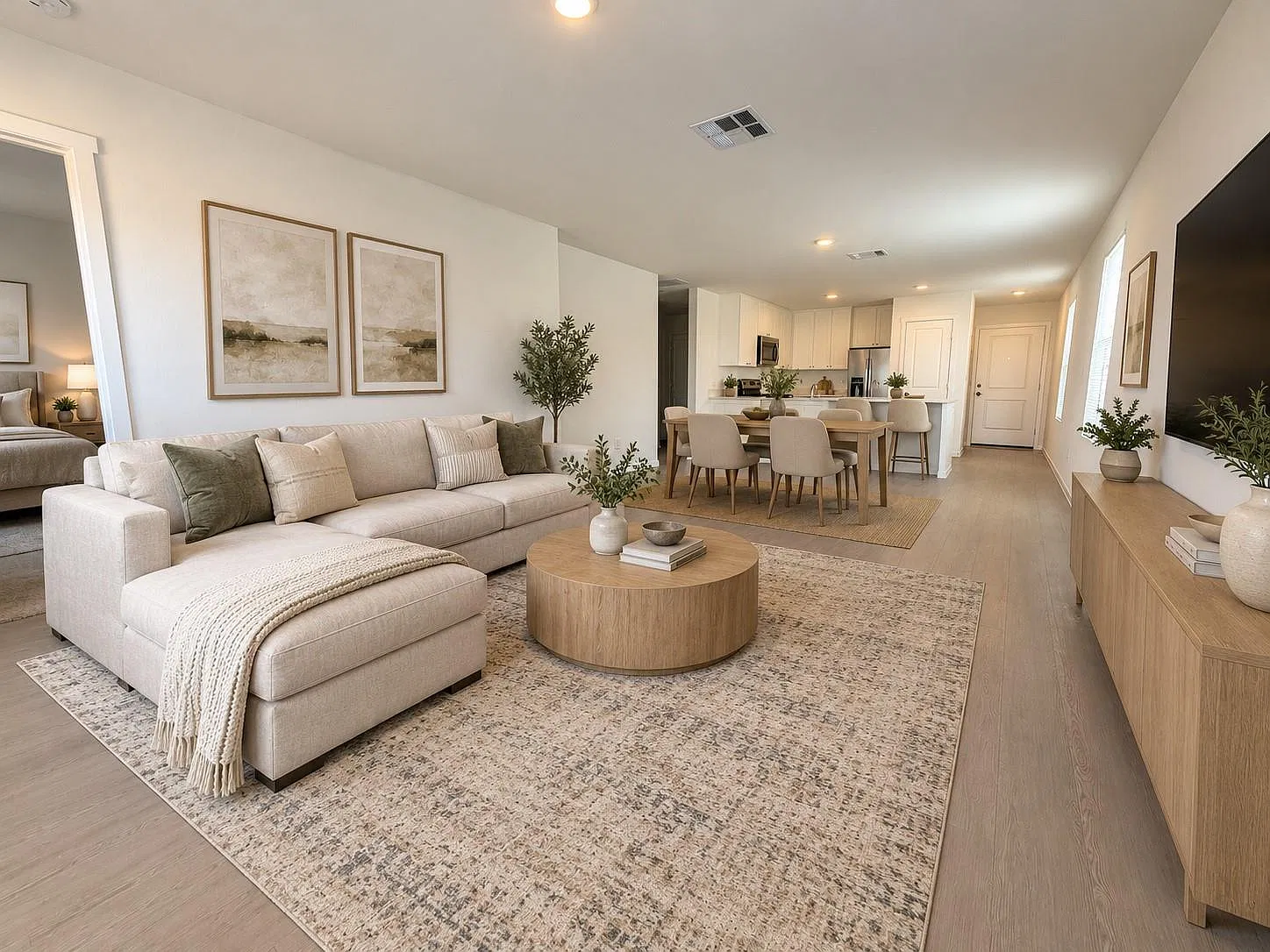 4 bed, 2.0 bath, 1692 sqft, $1,895 — Photo 2
