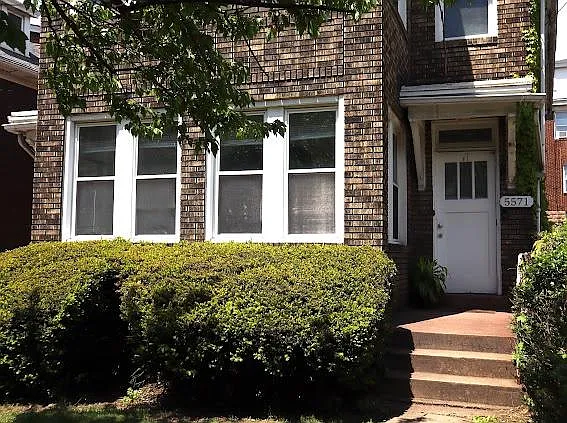 5571 Hobart St #1 — Photo 1