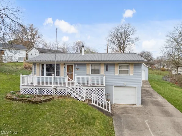 561 Carver St NW, Massillon, OH 44647
