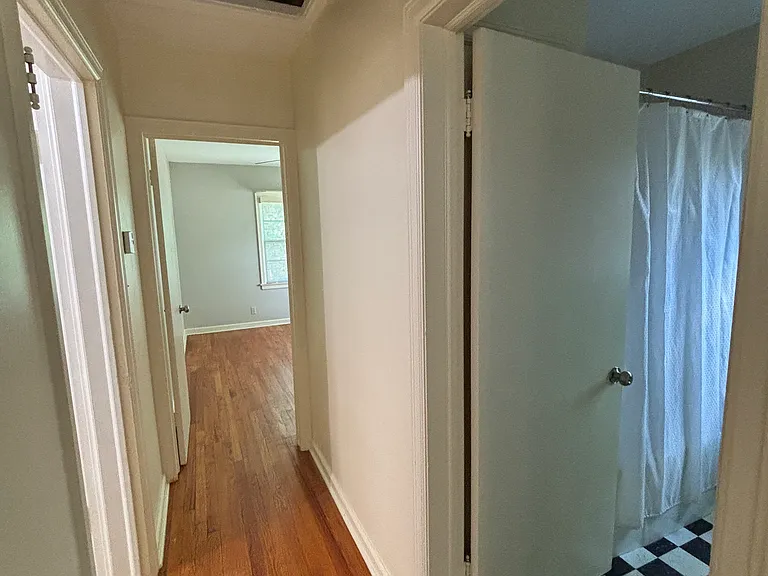 823 S Blakely St — Photo 14