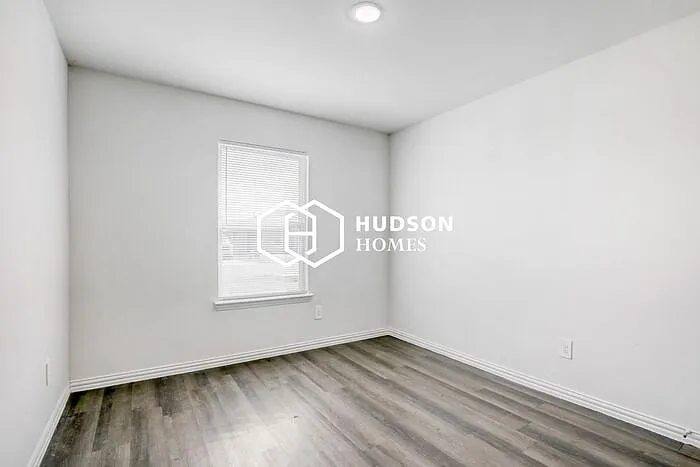417 Shorty St — Photo 7