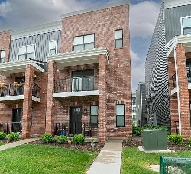 5004 Daggett Ave — Photo 20