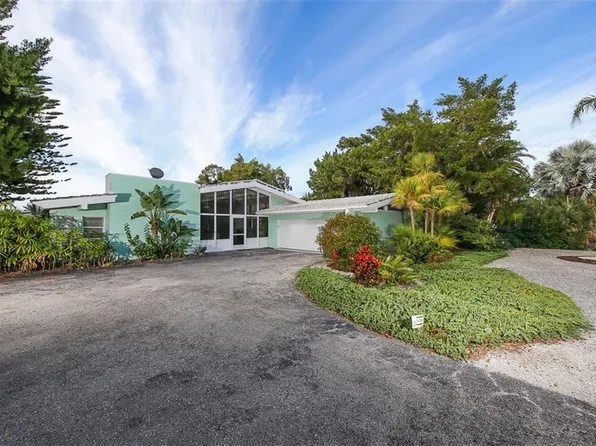 285 Green Dolphin Dr, Placida, FL 33946