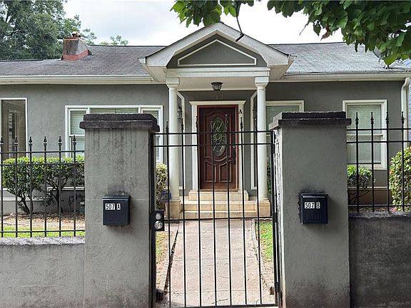 2nd image of 507 Boulevard Pl NE