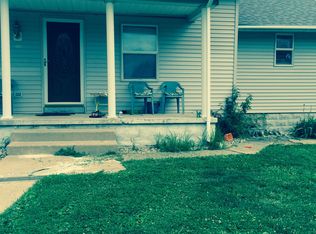 108 E Rogers St, Dunreith, IN 47337