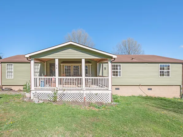 266 McGavock Ln, Max Meadows, VA 24360
