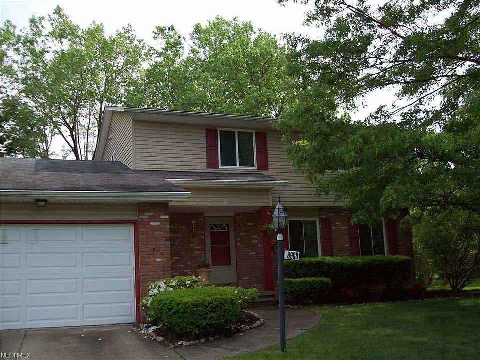 1st image of 8908 White Oak Dr