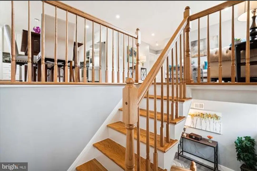 3 bed, 1080 sqft, $3,000 — Photo 1