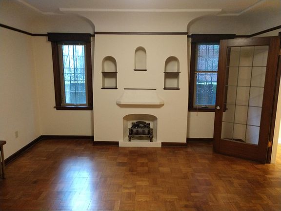 2nd image of 1121 17th Ave #102