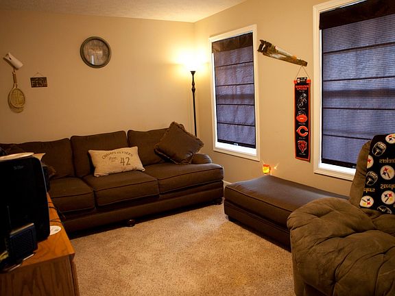 4th image of 48010 Hidden Springs Dr