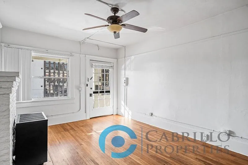 Studio, 1.0 bath, 377 sqft, $1,650 — Photo 2