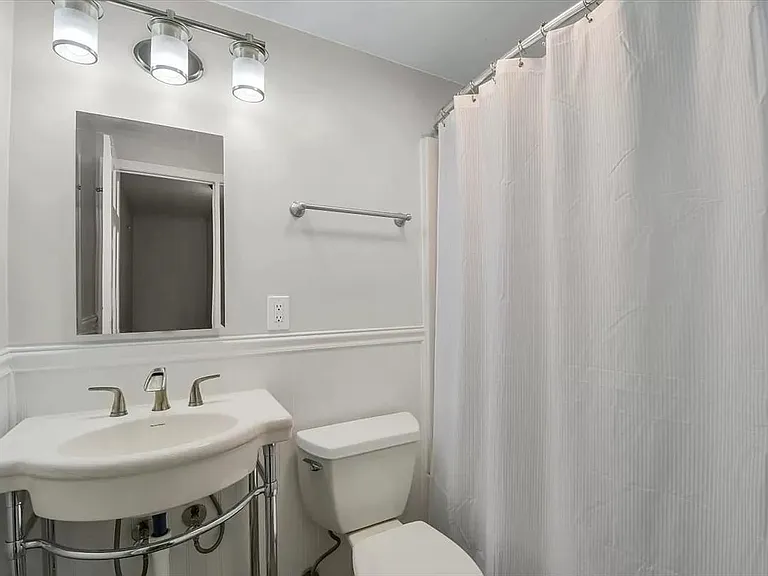 810 Centennial Dr — Photo 19