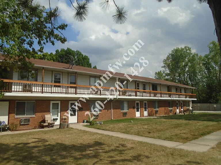 3143 Vance Ave — Photo 1
