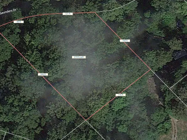 45 Saunders Dr, Falling Waters, WV 25419