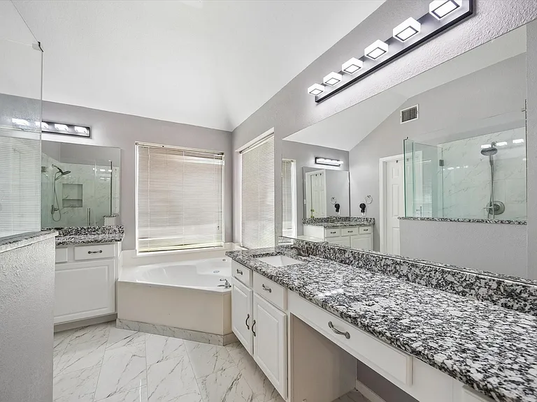 5918 Amherst Ct — Photo 14