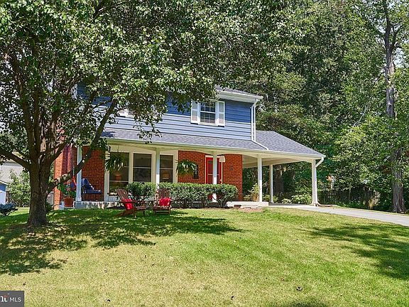 3rd image of 2206 Cavendish Dr