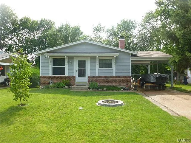 1441 Ramona Ln photo 1