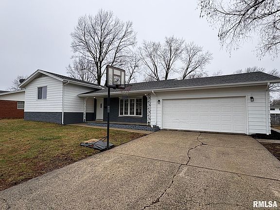 2nd image of 29 Andover Dr