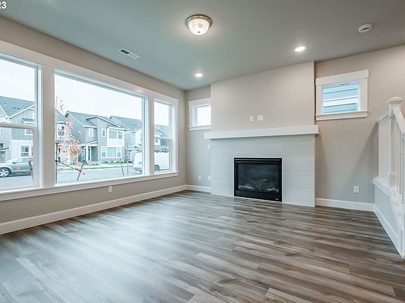 5th image of 3934 SE 83rd Ave
