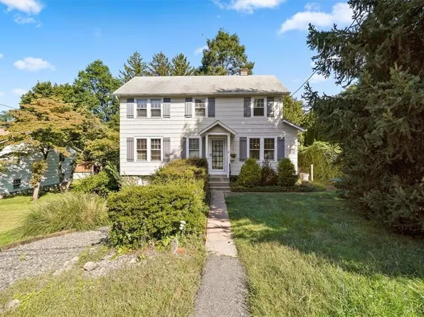 10 Rockland Avenue, Nanuet, NY 10954
