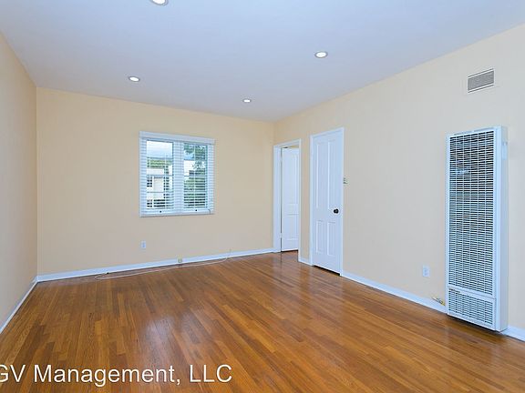 5th image of 161 S Madison Ave APT 15