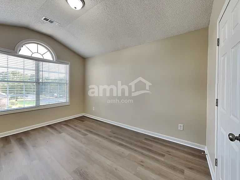 4075 Angels Dr — Photo 15