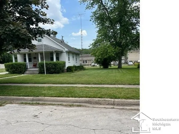 1270 Michigan Ave, Monroe, MI 48162