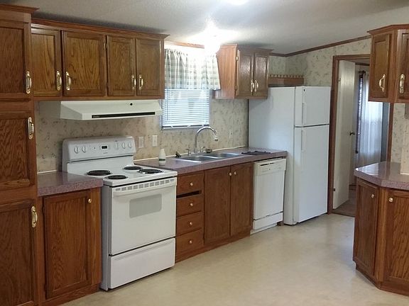 Kitchen with Dishwasher