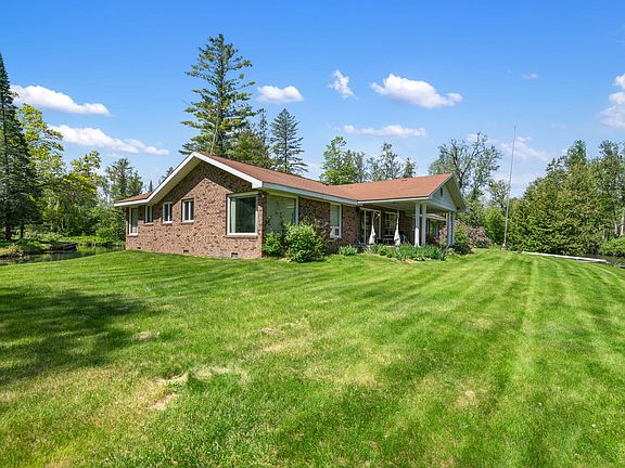 2nd image of 3869 Club Rd