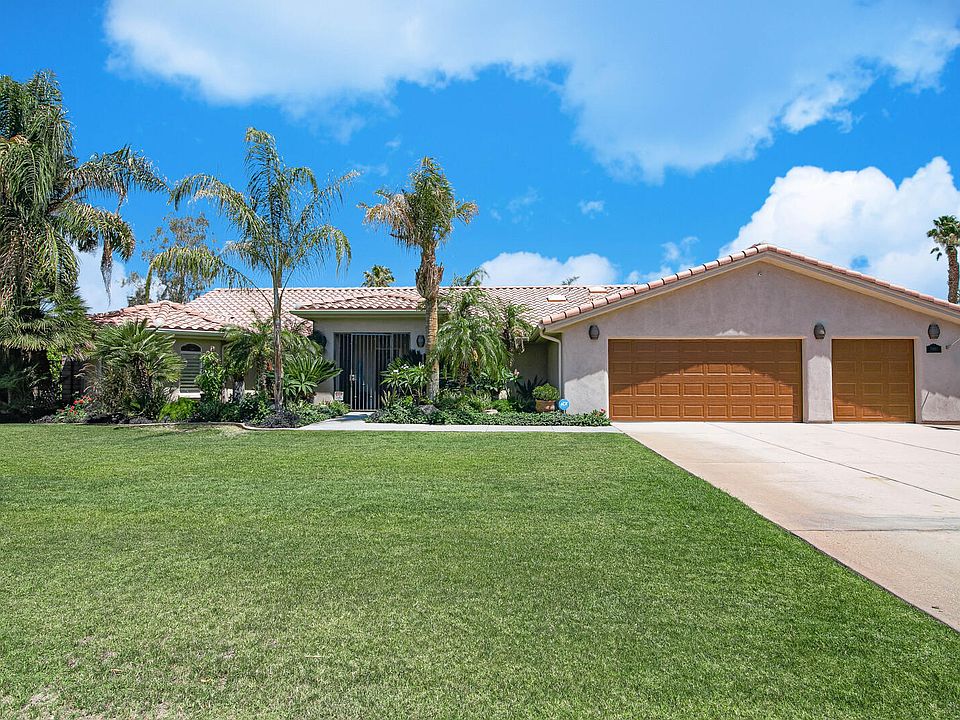 1st image of 79460 Camelback Dr