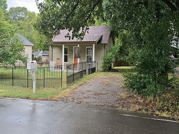 2nd image of 106 Edmondson Ferry Rd