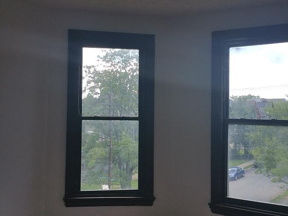 5th image of 322 McGregor Ave #2