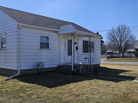 2nd image of 1002 E Eureka St