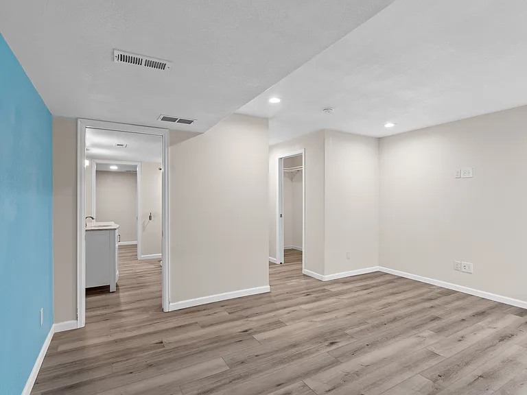 1657 Falcon Ridge Dr — Photo 30