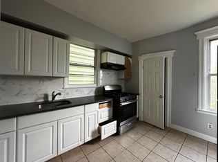 130 Wade St #1E, Jersey City, NJ 07305