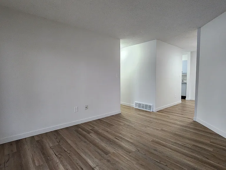 7 Poirier Ave #PREMIUM — Photo 16