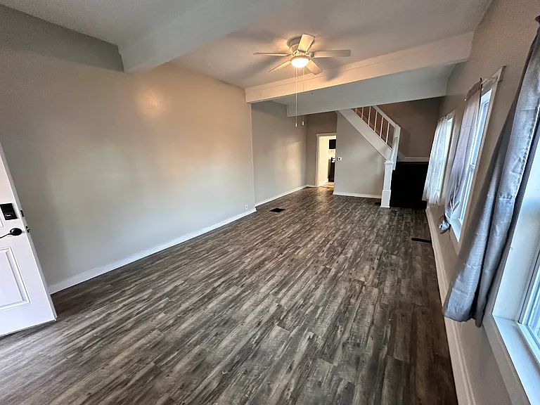 110 N Grant Ave — Photo 8
