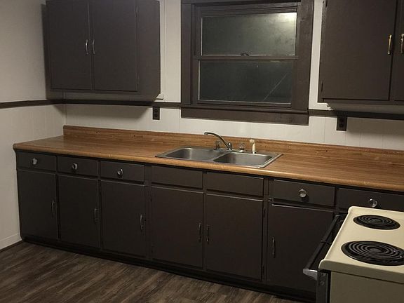 3rd image of 1007 N Leland Ave