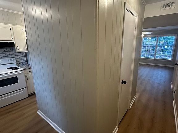 5th image of 1520 Williams St #776-2