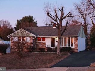 213 Gerald Dr, Aston, PA 19014