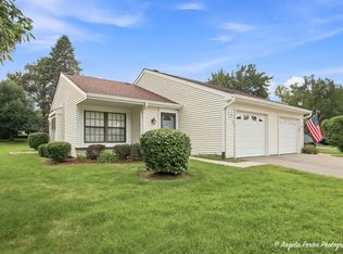 7104 Nassau Ct, Fox Lake, IL 60020