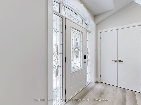 3rd image of 6 Beach Rd