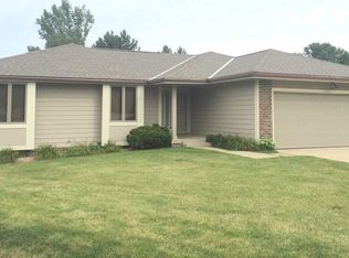 511 Park Ct, Le Mars, IA 51031